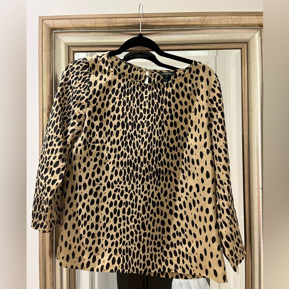 J Crew Leopard Print Top Blouse size small. GUC